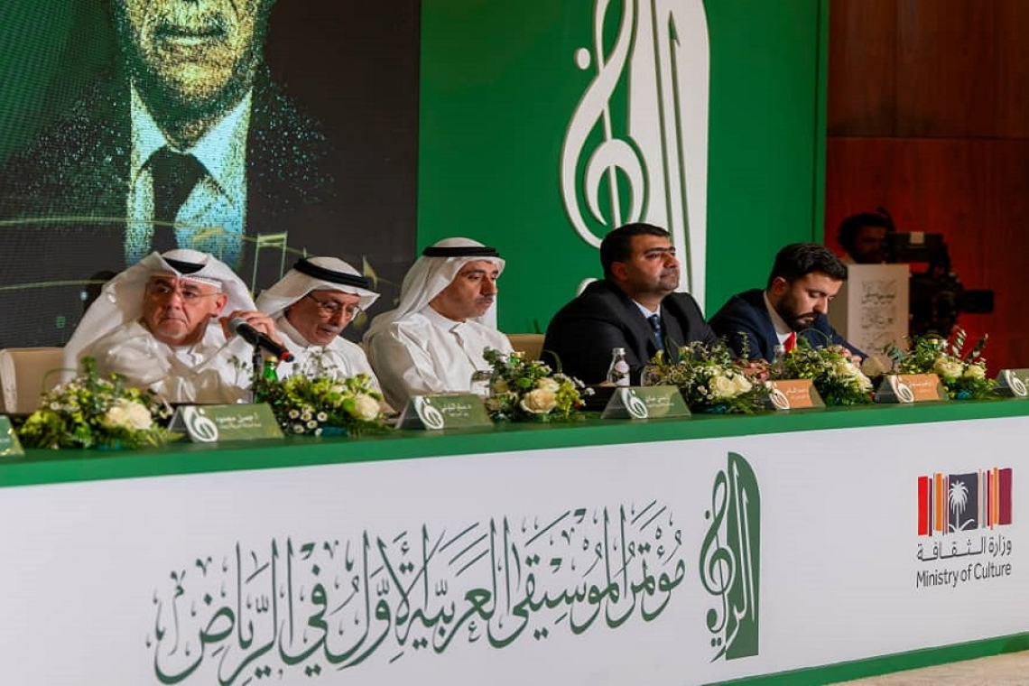 دعا لتوثيق شامل للمقامات الشرقية الصوتية خلال عامين  تركي آل الشيخ يترأس مؤتمر الموسيقى العربية في الرياض